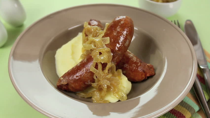 A delicious and hearty meal of beef sausages and mash.