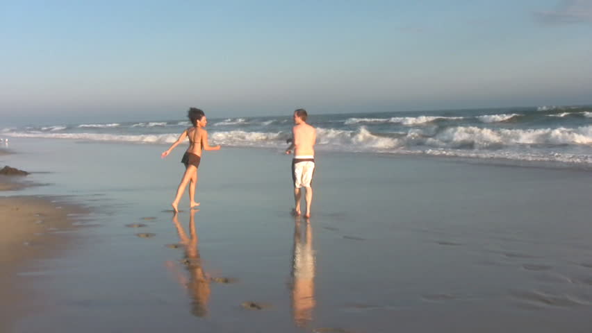 Romantic beach date