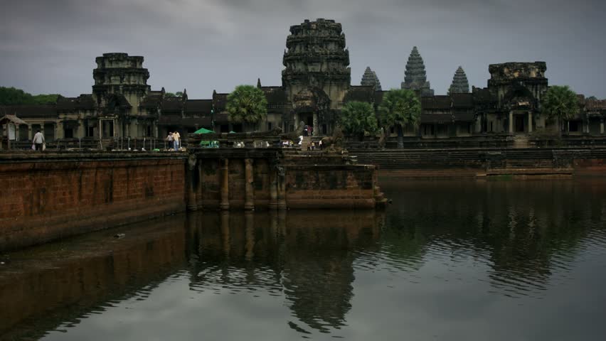  Timelapse landscape of Angkor Wat entrance, Cambodia, Siem Reap.