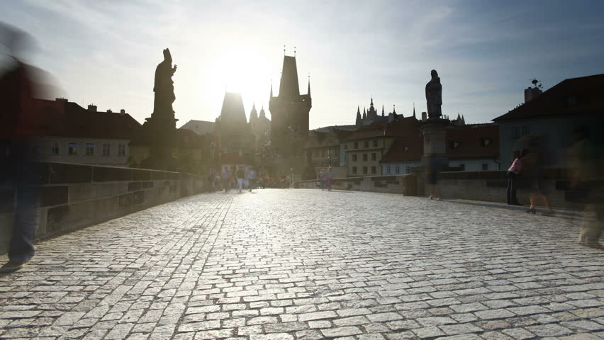 Charles Bridge over the River Vitava, Prague, Czech Republic, Europe