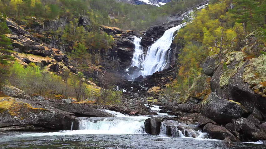 Nyastolsfossen waterfall