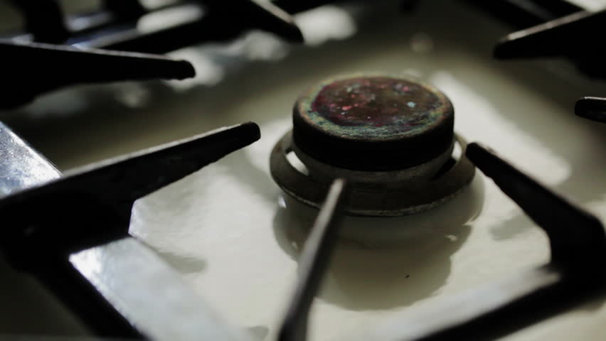 Lighting a gas cooker