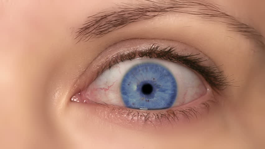 HD - Surprised the woman's eye