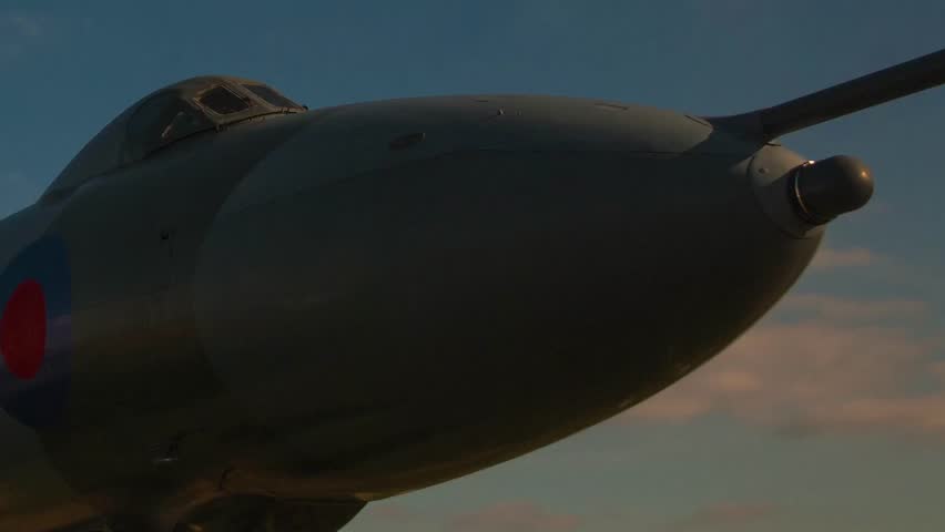 Plane - Vulcan Bomber Time Lapse