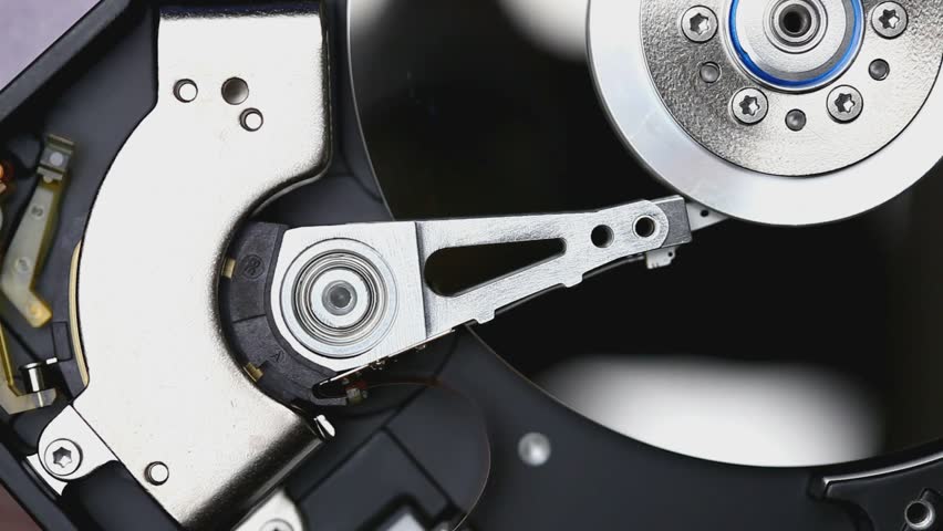 Hard disk drive head's movement while trying to initialize due to read error and then stopping