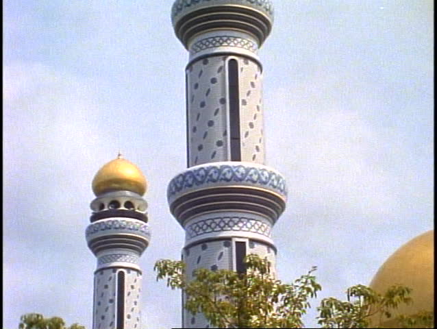 Brunei, Jame Asr Hassanil Bolkiah Mosque, two minarets, tilt up