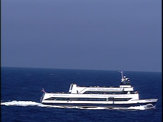 Aerial Cruiser passes ferry, ZI on cruiser