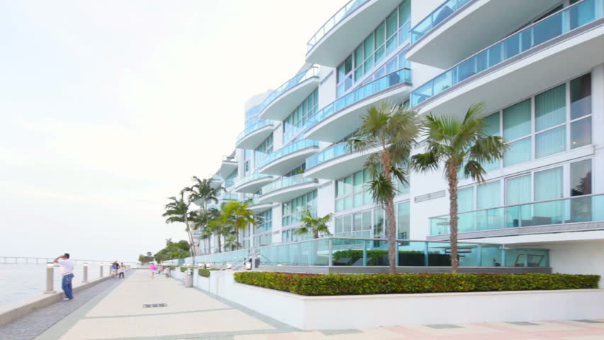 MIAMI - JUNE 02: The Jade Brickell, which opened in 2004, is 528 feet (161 m) tall and contains 48 floors with address of 1331 Brickell Bay Drive June 02, 2013 in Miami, Florida. 
