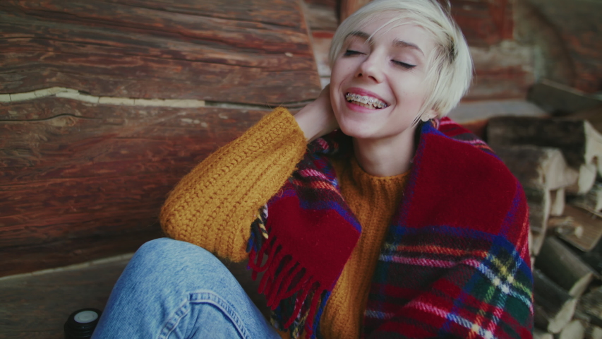 4k00 13happy Smiling Hipster Girl With Braces On Teeth Plays With