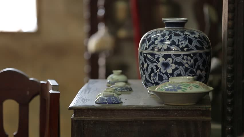 Header of chinaware