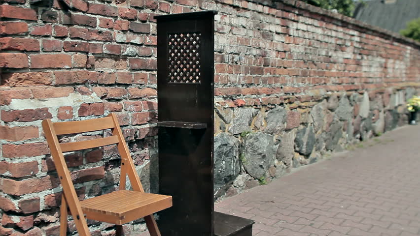 Header of confessional