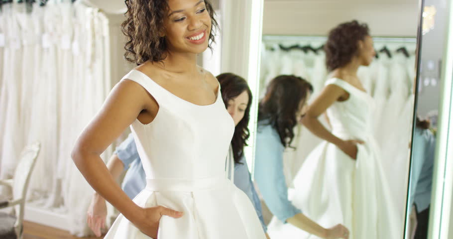 4k00 104k An Attractive Young African American Woman In Bridal