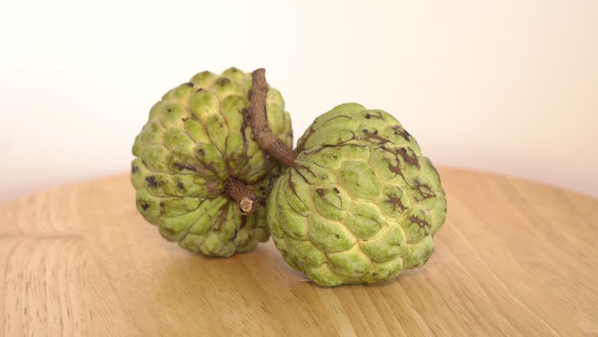 Header of sweetsop