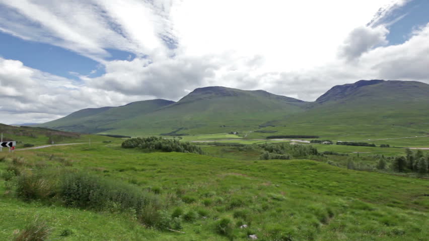 Development of lichenometric dating curves for highland scotland