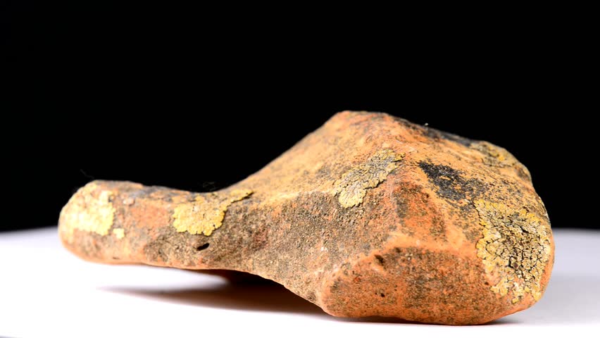 Header of potsherd
