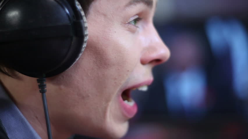 Header of announcer