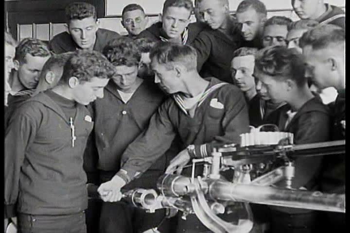 Header of gunnery