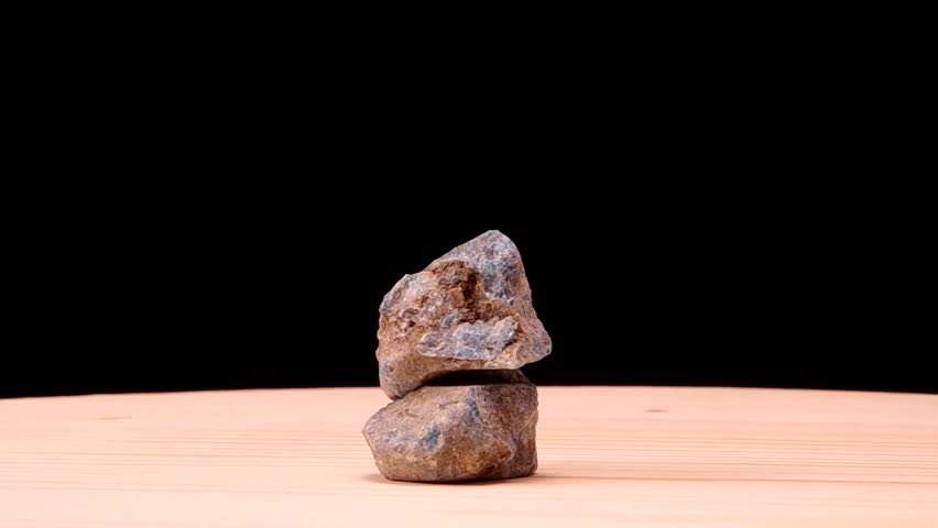 Header of apatite