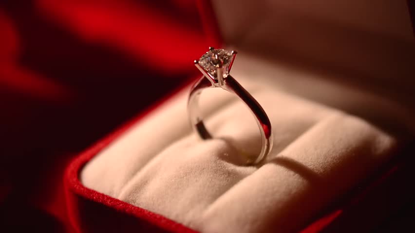 Diamond Ring. Valentine's Day Gift. Marriage Proposal. Beautiful Ring