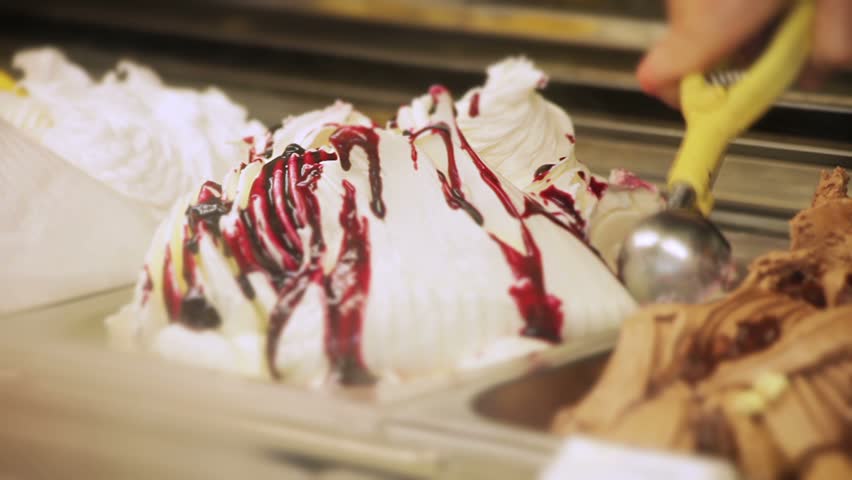 Header of freezer